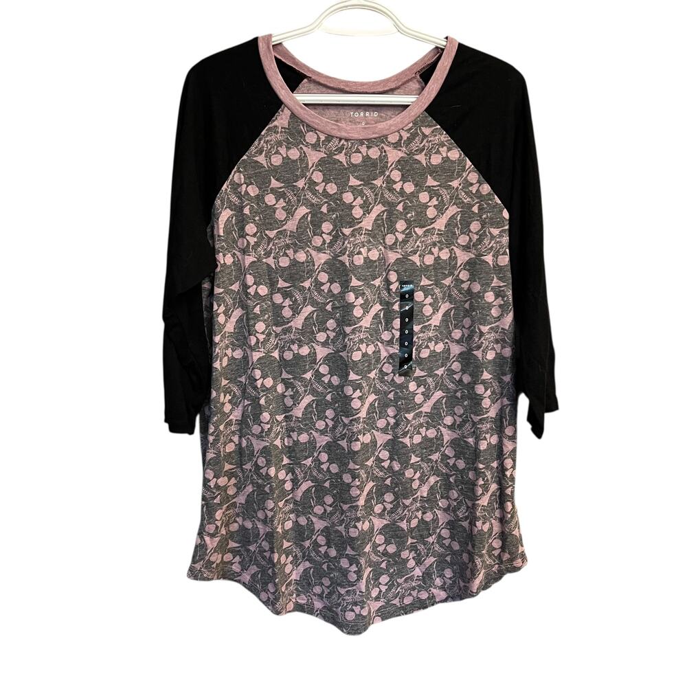NWT Torrid Black Skull Raglan Tee Plus Size 0 (L 12) - Picture 4 of 10